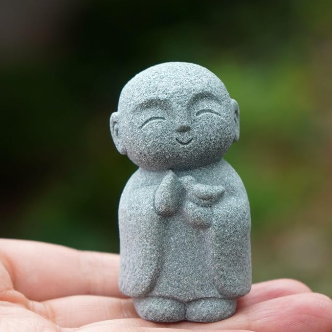 OwMell Japanese Jizo Monk Statue Praying, Buddha Jizo Statue Figurine Memorial Statue Aquarium Decoration for Garden Outdoor Ornament 2.6" - Holding Bird
