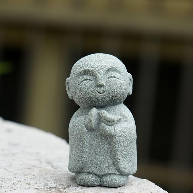 OwMell Japanese Jizo Monk Statue Praying, Buddha Jizo Statue Figurine Memorial Statue Aquarium Decoration for Garden Outdoor Ornament 2.6" - Holding Bird
