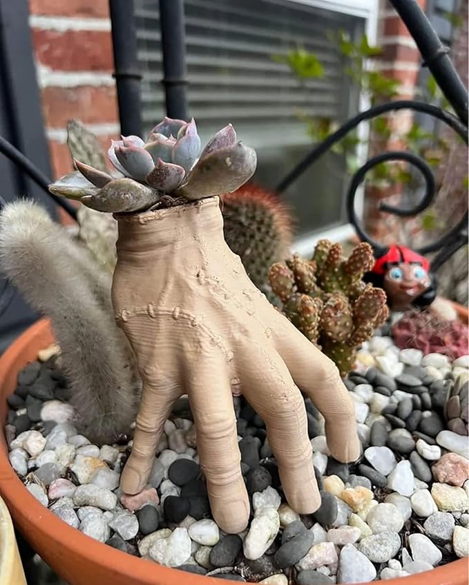 TAYASH Funny Horror Hand Concrete Flower Pot, Spooky Succulent Planter, Outdoor Garden Decor, Halloween Home Decor, Housewarming Gift