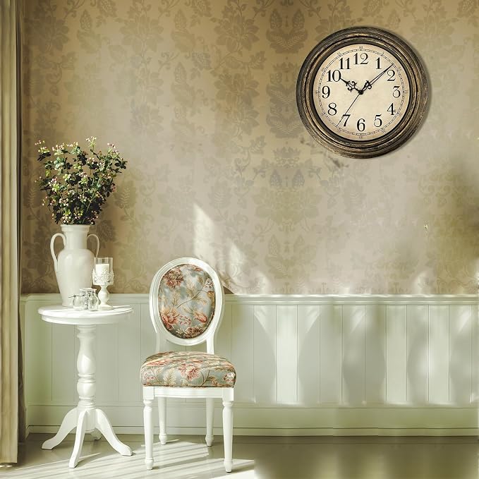 Plumeet Small Retro Wall Clock - Image 7