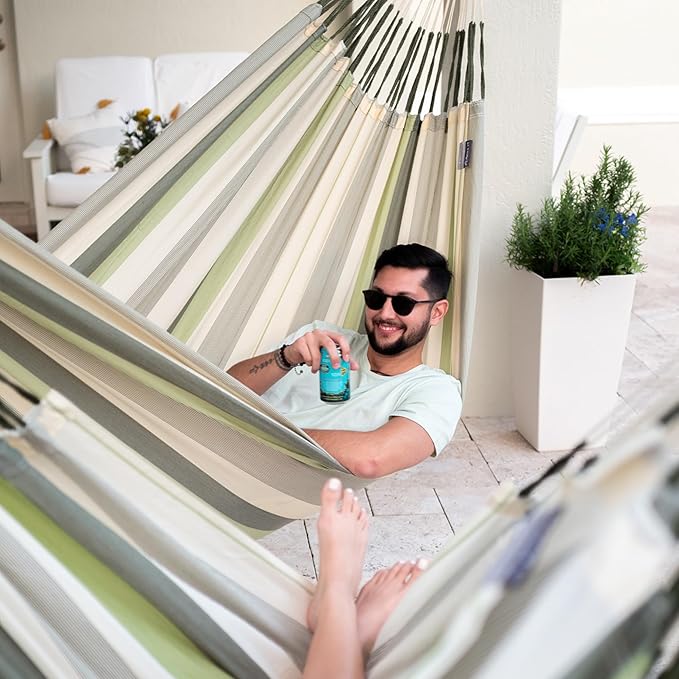 LA SIESTA® - Large Comfort Domingo Hammock Swing Chair & CasaMount - Weather & Tear Resistant Hanging Chair - Outdoor Indoor Hammock Chair w/Suspension Kit for Walls Ceilings Square Beams - Cedar