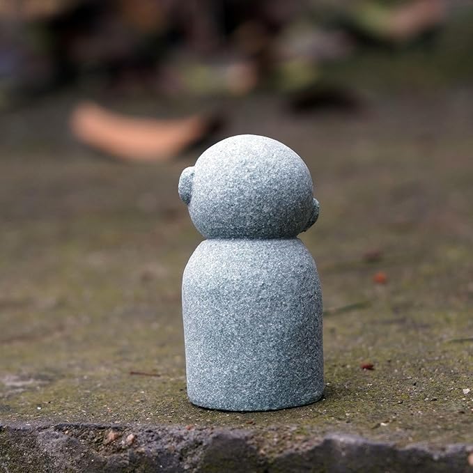 OwMell Japanese Jizo Monk Statue Praying, Buddha Jizo Statue Figurine Memorial Statue Aquarium Decoration for Garden Outdoor Ornament 2.6" - Tilting Head